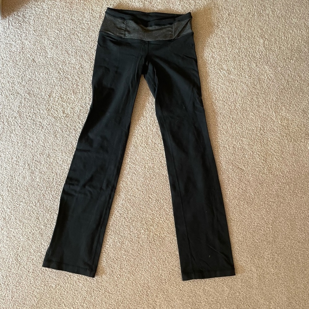 Lululemon Black Pants Flare - size 6
